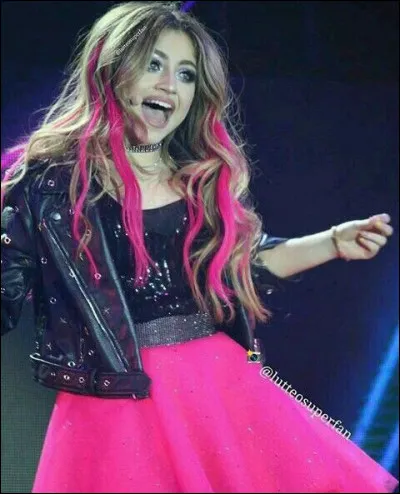 Lors de la compétition, dans l'épisode 80 de la saison 2, qui reçoit le fameux "patin de cristal" ?