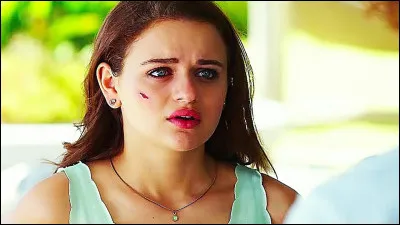 Comment Elle s'est-elle fait cette égratignure ?