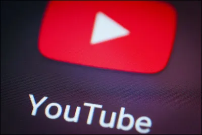 Sur YouTube, tu..