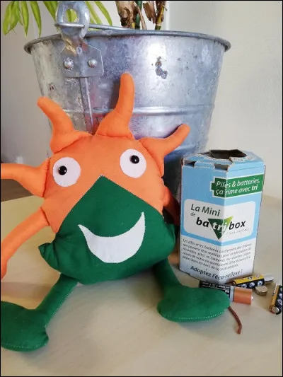 Combien de points de collecte sont présents en France pour déposer les piles et accumulateurs ?