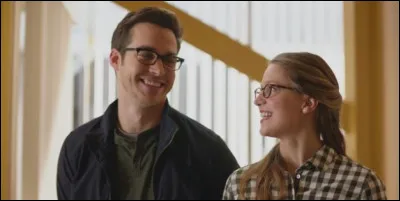 Qui est le petit ami de Kara dans la saison 4 ?