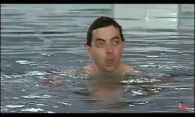 Toujours dans l'épisode à la piscine, qu'a perdu au fond de l'eau Mr Bean ?