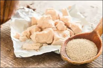 Pourquoi un boulanger utilise-t-il de la levure ?