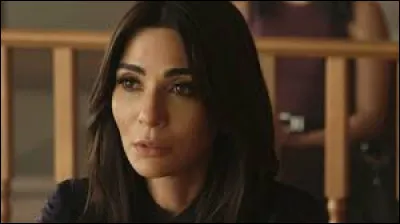 Qui joue le rôle d'Hermione Lodge ?