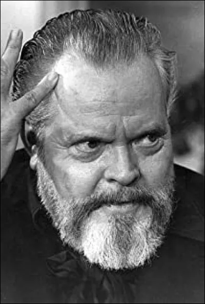 Qui est cet Orson, réalisateur américain dont le film de 1941 "Citizen Kane" est considéré comme le film le plus important du XX e siècle, mort en 1985 ?