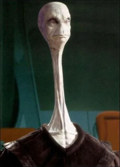 Quelle est la race de Yarael Poof ?