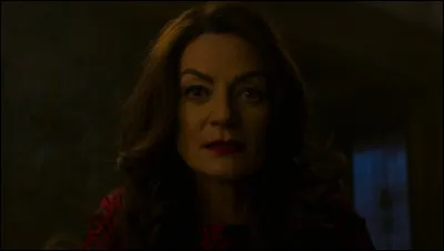 Qui est véritablement cette mystérieuse femme ?