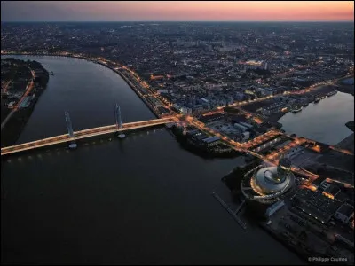 Quelle est cette ville française ?