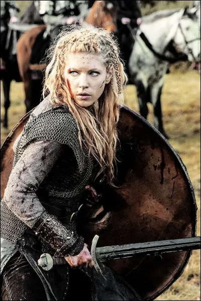 Dans quelle série apparait Lagertha ?