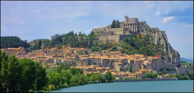 Quelle est cette citadelle ?