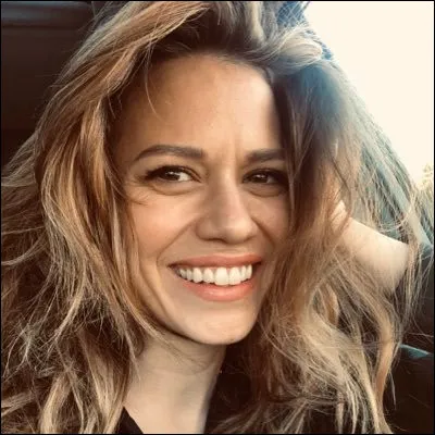 Quel lien unit Shana et Léa ?