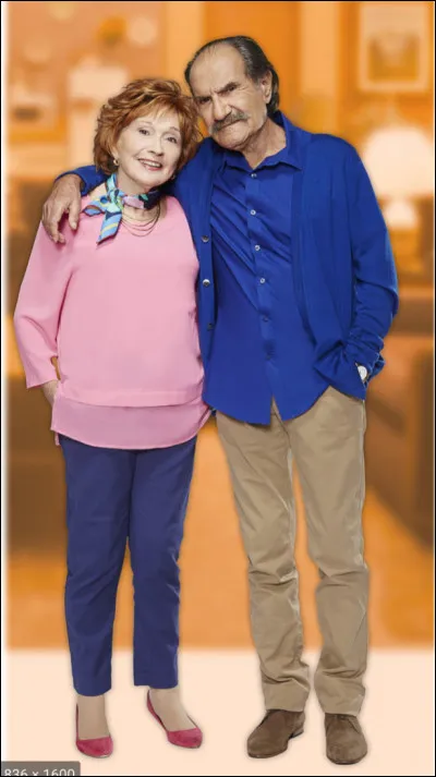 Comment s'appelle le chanteur préféré d'Huguette ?