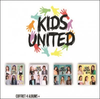 A cette même date, un coffret contenant leurs quatre premiers albums est commercialisé. Il contient également ...