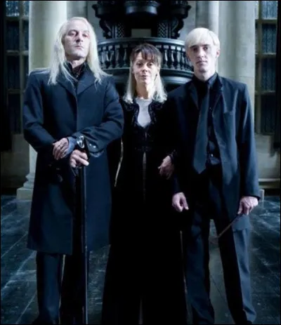 Sa famille est très pauvre.