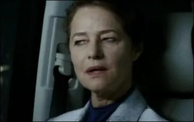 C'est elle qui a command la venue de la jeune ville aux Etats-Unis. Pour quelle raison ?