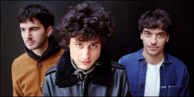 Dans quelle chanson de BB Brunes peut-on entendre ces paroles : "200 watts / En paire de bottes / Délicate et désinvolte" ?
C'est pas des cracs
Quand elle me sourit
J'me détraque
À coups d'insomnie ?