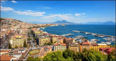 O&ugrave; peut-on trouver Naples ?