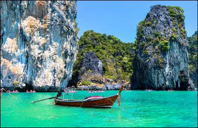 Dans quel pays peut-on visiter Phuket ?