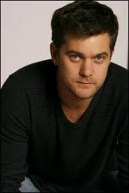 Joshua Jackson est dans :