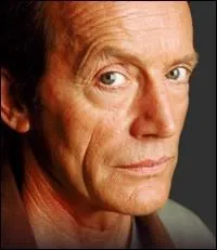 Lance Henriksen est dans :