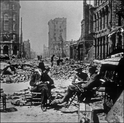Le grand séisme de San Francisco de 1906 a fait...
