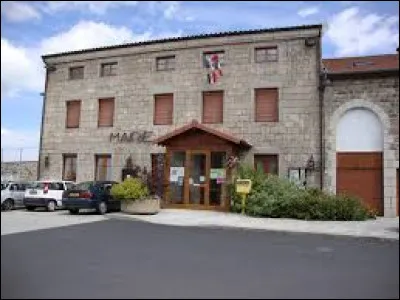 Commune d'Auvergne-Rhône-Alpes, dans l'arrondissement d'Yssingeaux, Saint-Victor-Malescours se situe dans le département ...