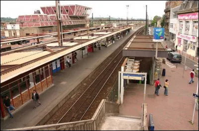 Ville de 16 000 habitants du département de l'Essonne, située sur les bords de la Seine :
