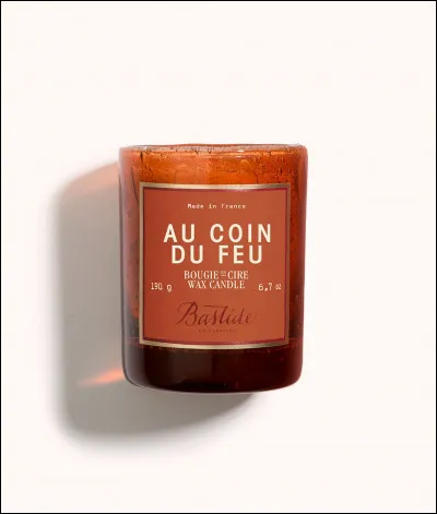 Sur une voiture, les feux de brouillard arrières sont obligatoires.