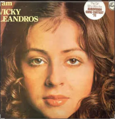 De quelle nationalité était Vicky Leandros qui chantait, en 1967, ces paroles : "bleu, bleu, l'amour est bleu" ?