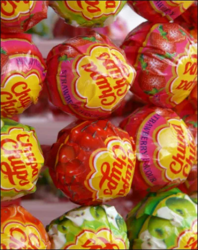 Pastille unique ma texture tendre et croquante associée à la fraîcheur intense et givrée. Succombez à mes irrésistibles goûts de fruits. Faîtes le plein de fraîcheur avec les chewing gum Pure Fresh.