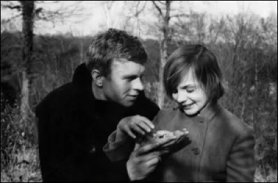 Serge Bourguignon est le réalisateur de ce film, sorti en 1962, qui a connu un grand succès à la Mostra de Venise et aux Etats-Unis ...