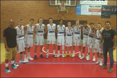 Quelle &eacute;quipe de la saison actuelle est repr&eacute;sent&eacute;e sur la photo ?