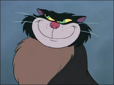 Quel est ce chat, malveillant, égocentrique, compagnon de Madame de Trémaine ?