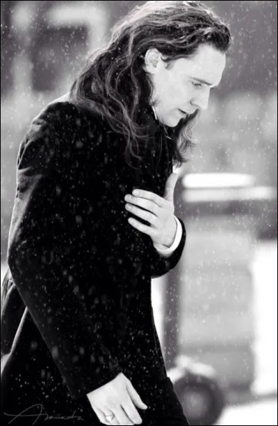 Quel était le but de Loki en allant à Ásgard avec les filles ?