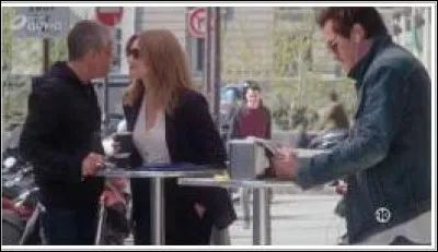 Quelle est la réponse d'Alice à Fred quand elle lui pique sa viennoiserie ?