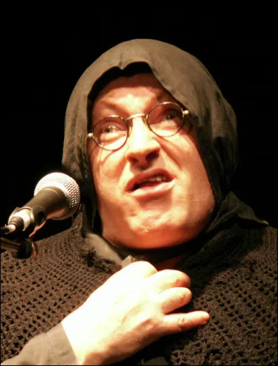 Qui est ce Georges, humoriste breton, célèbre pour son personnage de Channing, une commère qui raconte des anecdotes ?