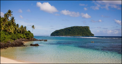 Les îles Samoa se situent :