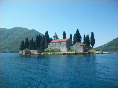 Parlons maintenant de ses origines. Qui était Cyrille, qui donne son nom à cet alphabet bien que de plus en plus de scientifiques s'accordent pour dire qu'il ne l'aurait pas créé ?