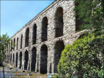 Quel est cet aqueduc ?