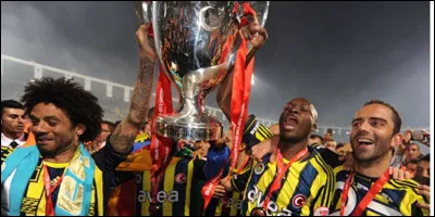 À quelle année remonte le dernier titre de Fenerbahce ?