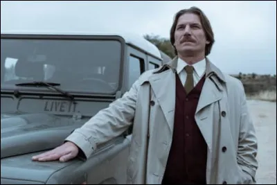 Dans la saison 3, un nouveau personnage porte le nom d'une ville française. Laquelle ?