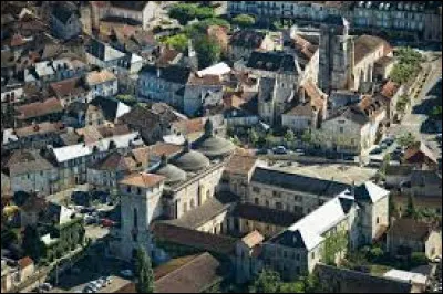 Dans quel département se trouve la ville de Souillac ?