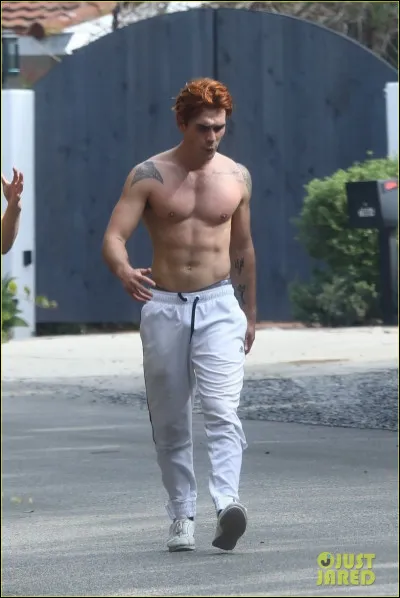 Kj.apa est-il un acteur ?