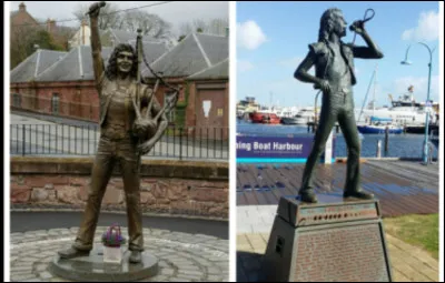 Bon Scott, un des chanteurs du groupe, est mort trop tôt. 
Deux statues lui rendent hommage.
Où sont-elle situées ?