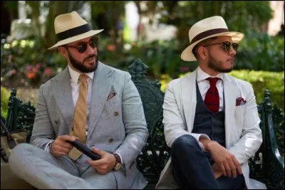 De quel pays est originaire le chapeau en fibres végétales appelé panama ?