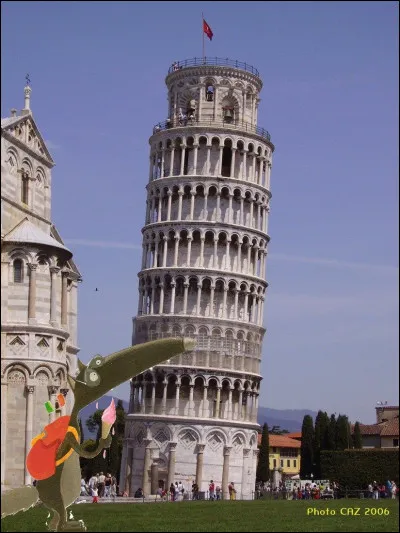 Dans quel pays trouve-t-on le b&acirc;timent pench&eacute;, repr&eacute;sent&eacute; ici ?