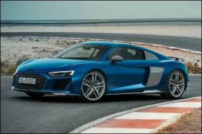 On ne peut pas achever ce quizz sans parler de cet supercar ! Je vous laisse donner son nom.