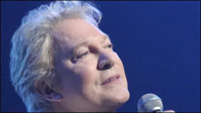 Complétez les paroles de la chanson "Le Géant de papier" de Jean-Jacques Lafon : 
"Quand je la caresse 
Et que j'ai peur de l'éveiller 
De toute ma ..., 
Je suis un géant de papier".