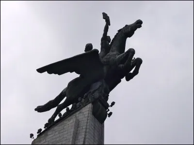 Mon nom est coréen et je parcours 1000 lieues par jour, je viens de la mythologie. Qui suis-je ?