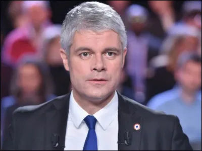 De quelle commune de la région Auvergne-Rhône-Alpes, Laurent Wauquiez est-il le maire depuis 2008 ?